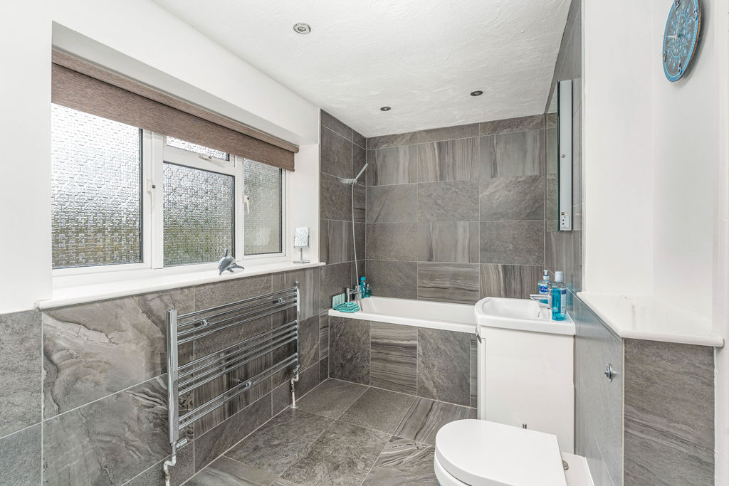 Astrop Road Kings Sutton